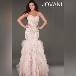 Jovani Strapless Blush Lace Gown with lace bodice& tulle STUNNING! Sz 2